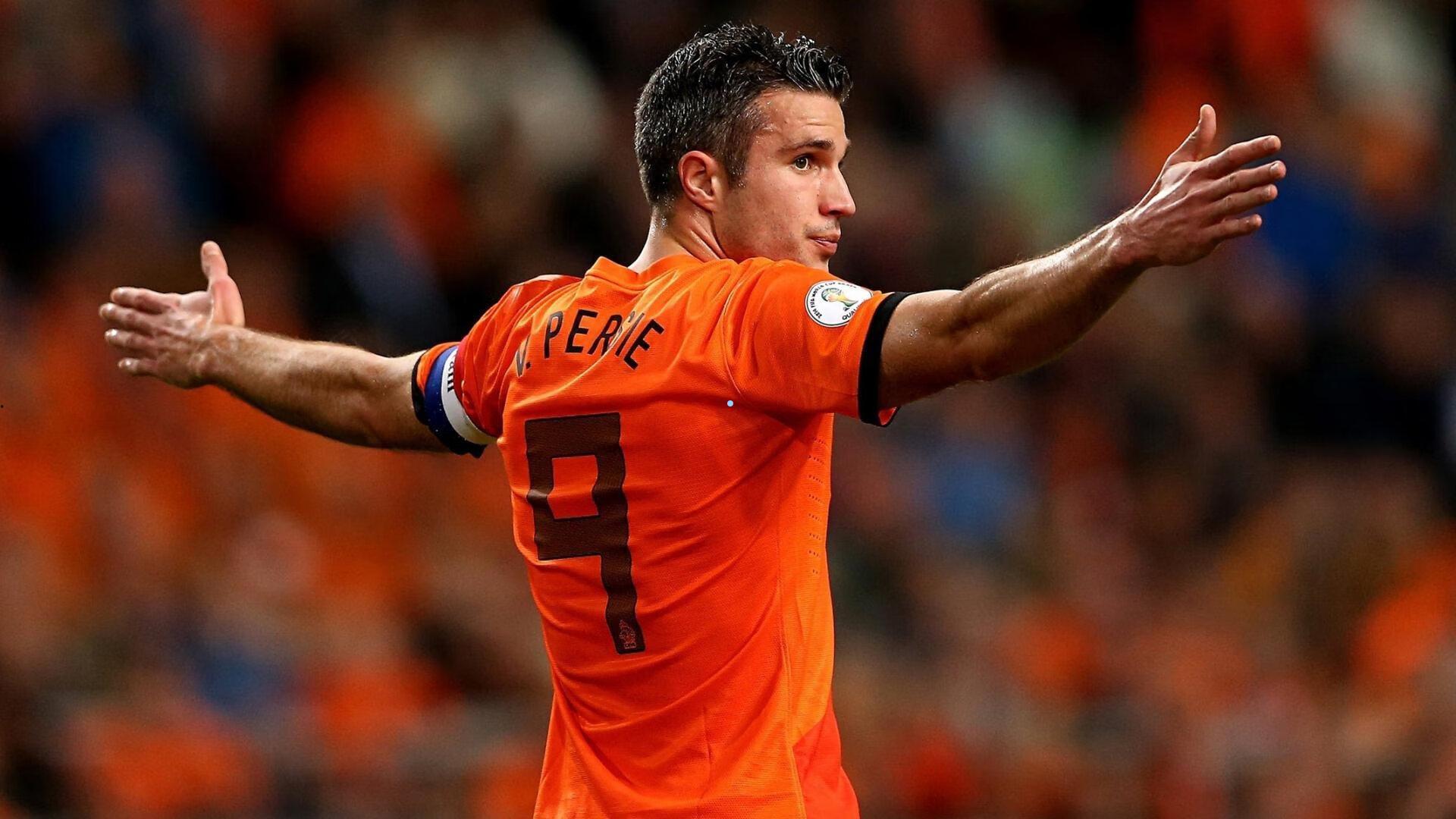 英超战术变革,戴奇终得高中锋卢卡,那不勒斯射手租借加盟诺丁汉森林